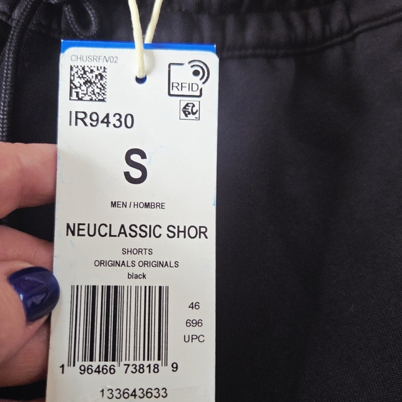 Adidas Originals Neuclassics Shorts IR9430 Size Small Men's NEW Black Loose Fit - Picture 5 of 13